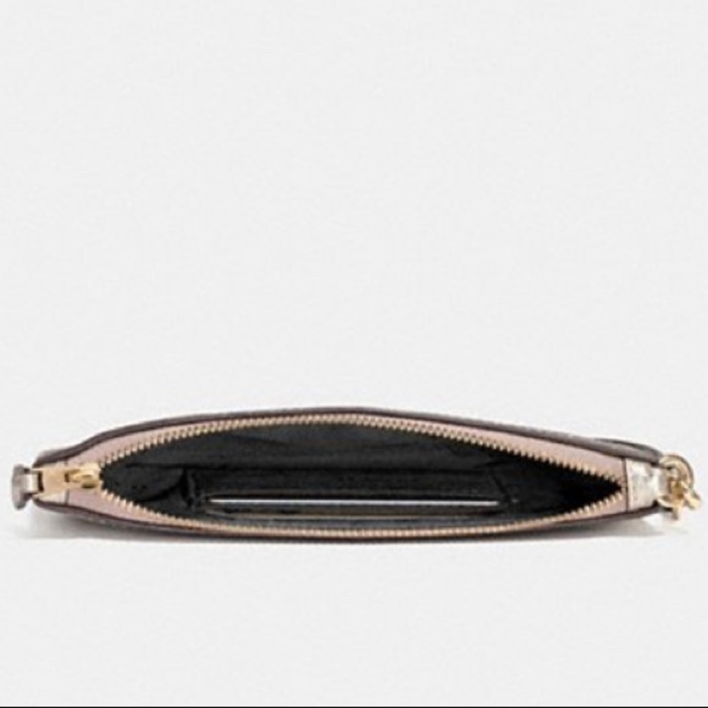 Coach wristlet - Picture 3 of 3